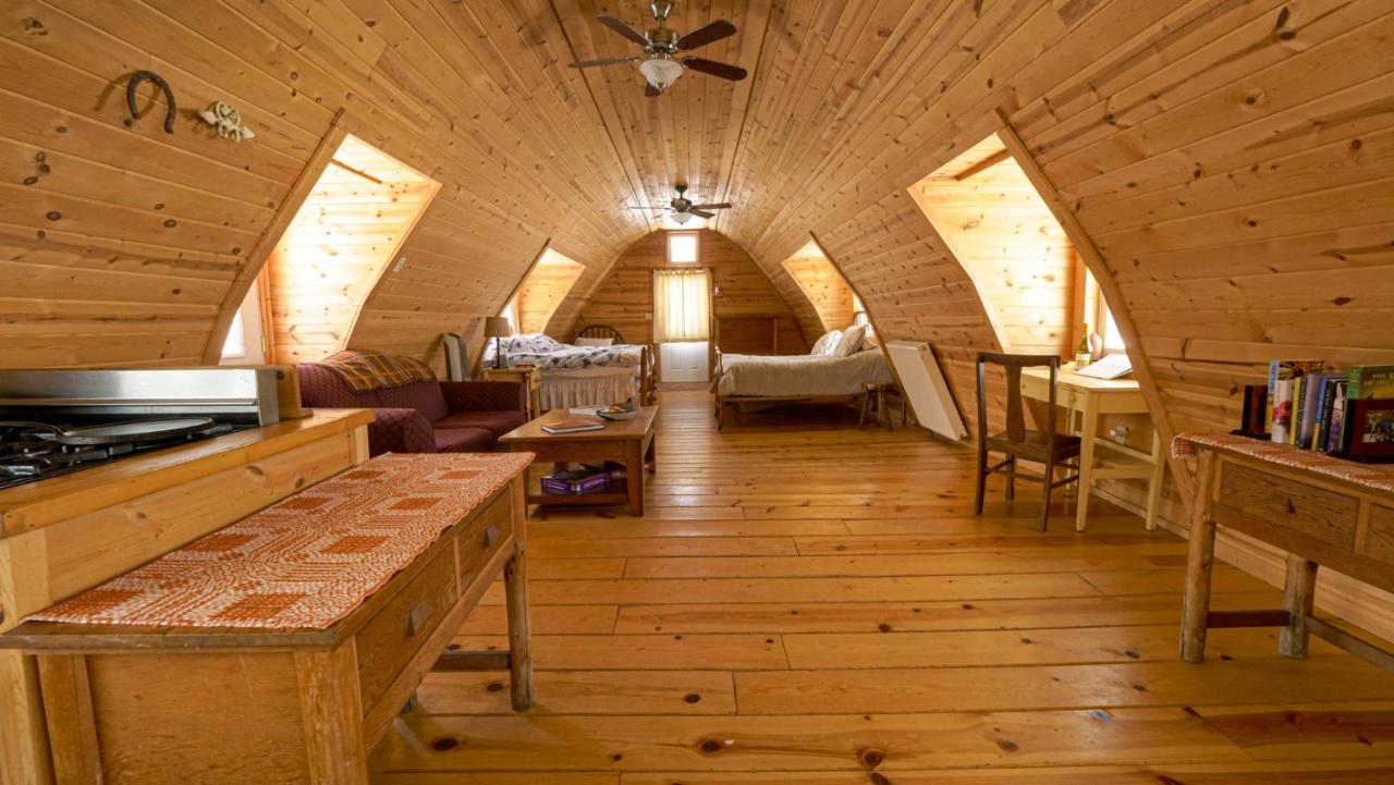 Aubin Sky Lodging At The Yl Ranch Savery Exterior foto